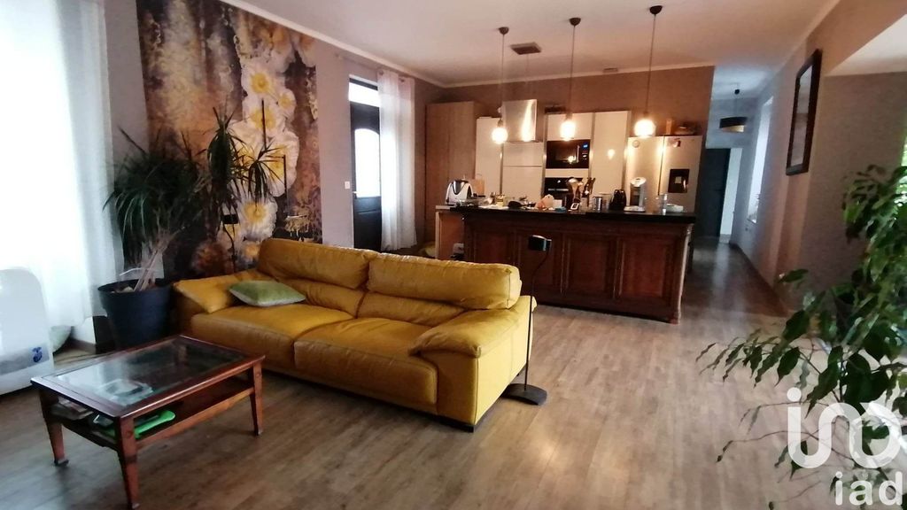 Achat maison à vendre 2 chambres 115 m² - Luçon