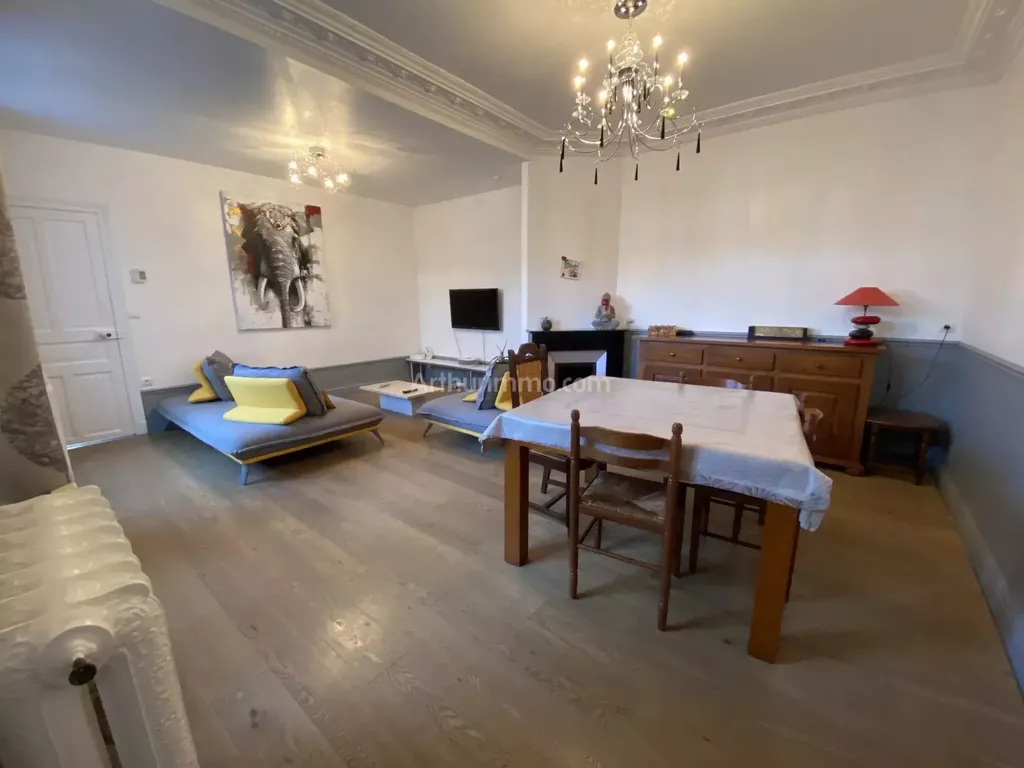Achat maison à vendre 6 chambres 156 m² - Saint-Quentin