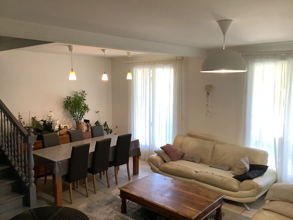 Achat maison à vendre 4 chambres 145 m² - Aurillac