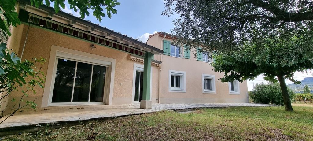 Achat maison à vendre 6 chambres 165 m² - Chomérac