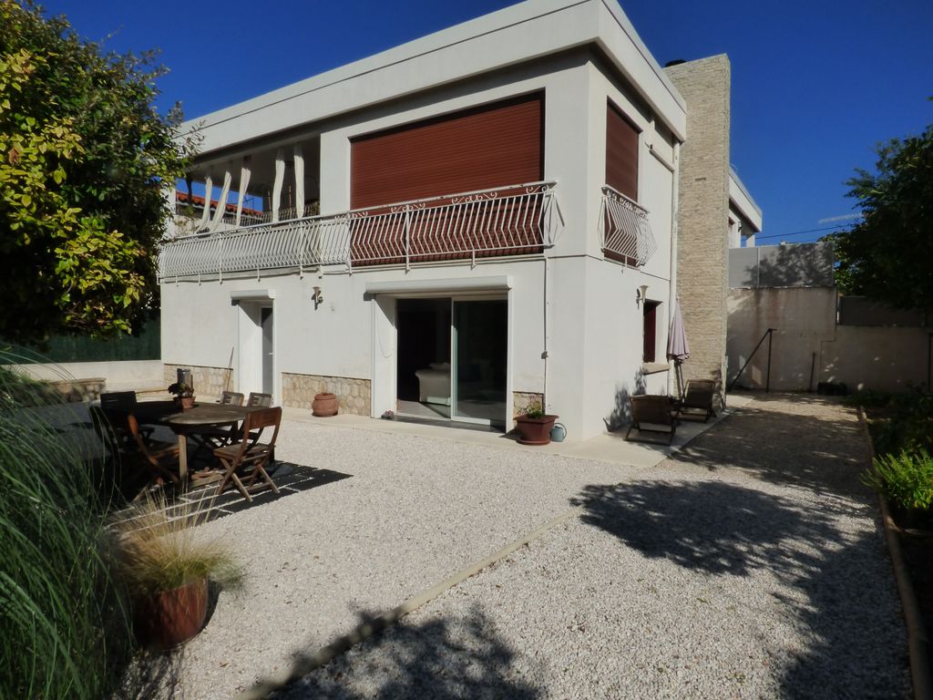 Achat maison à vendre 3 chambres 122 m² - Marseille 12ème arrondissement