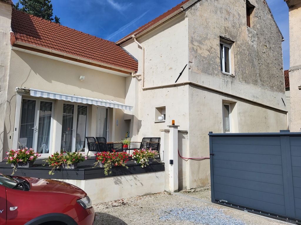 Achat maison à vendre 2 chambres 105 m² - La Ferté-sous-Jouarre