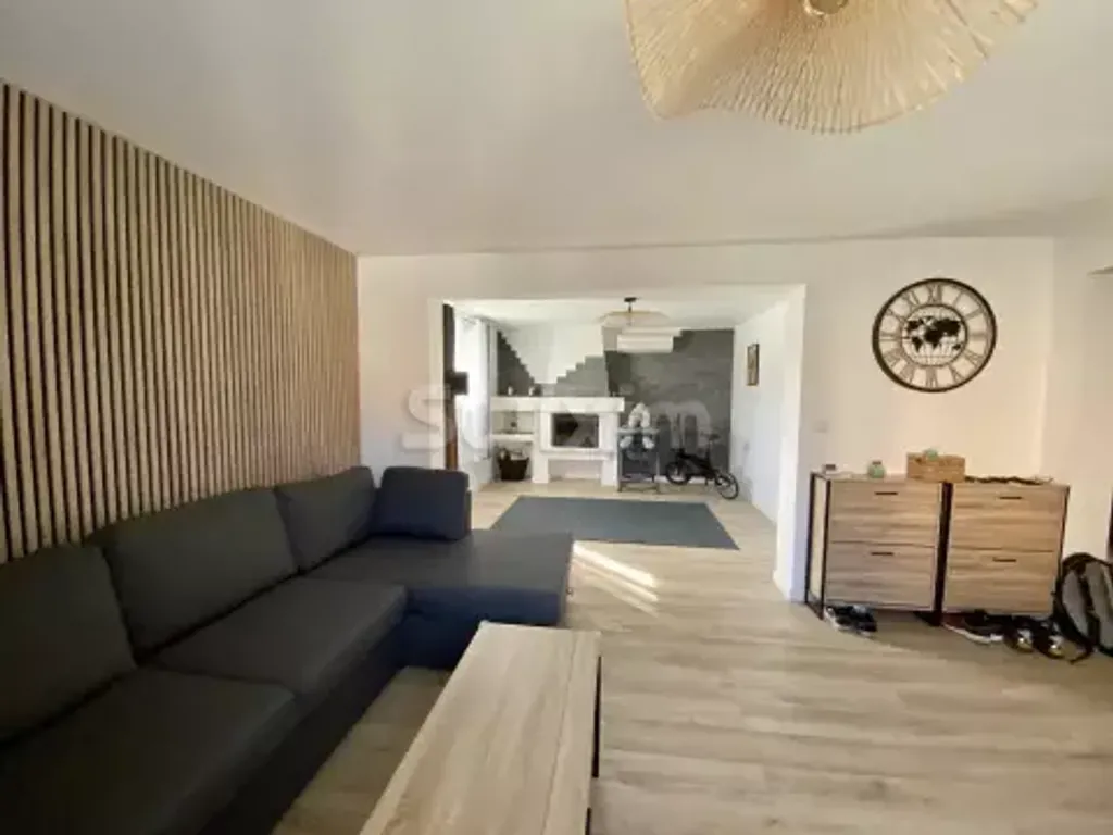Achat maison à vendre 3 chambres 150 m² - Vidauban