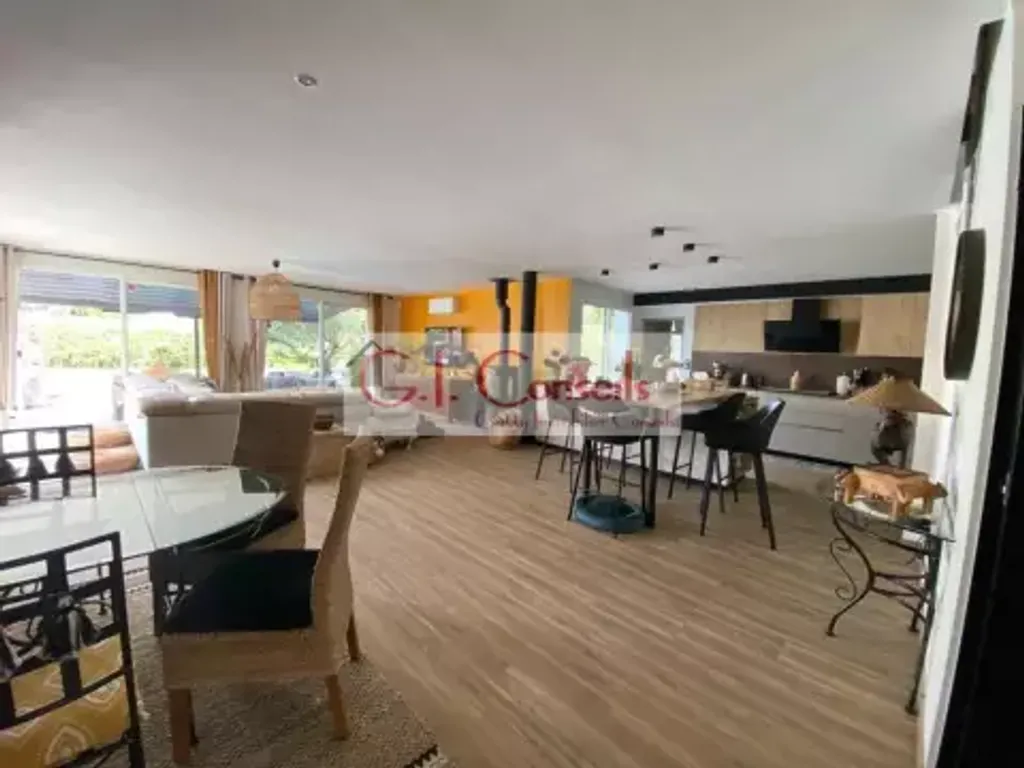 Achat maison à vendre 4 chambres 213 m² - Arès