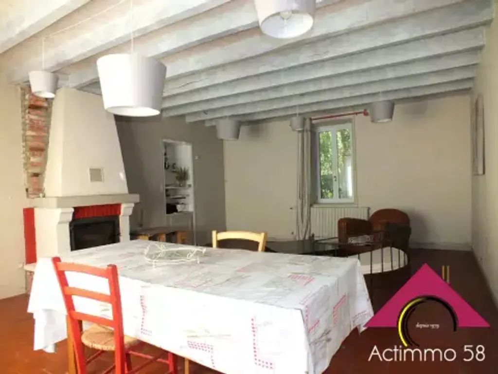 Achat maison à vendre 3 chambres 162 m² - Nérondes