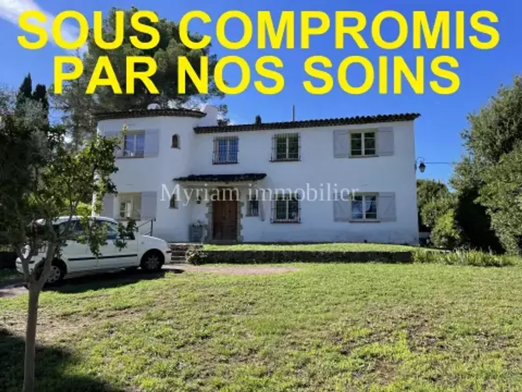 Achat maison à vendre 7 chambres 200 m² - Peymeinade