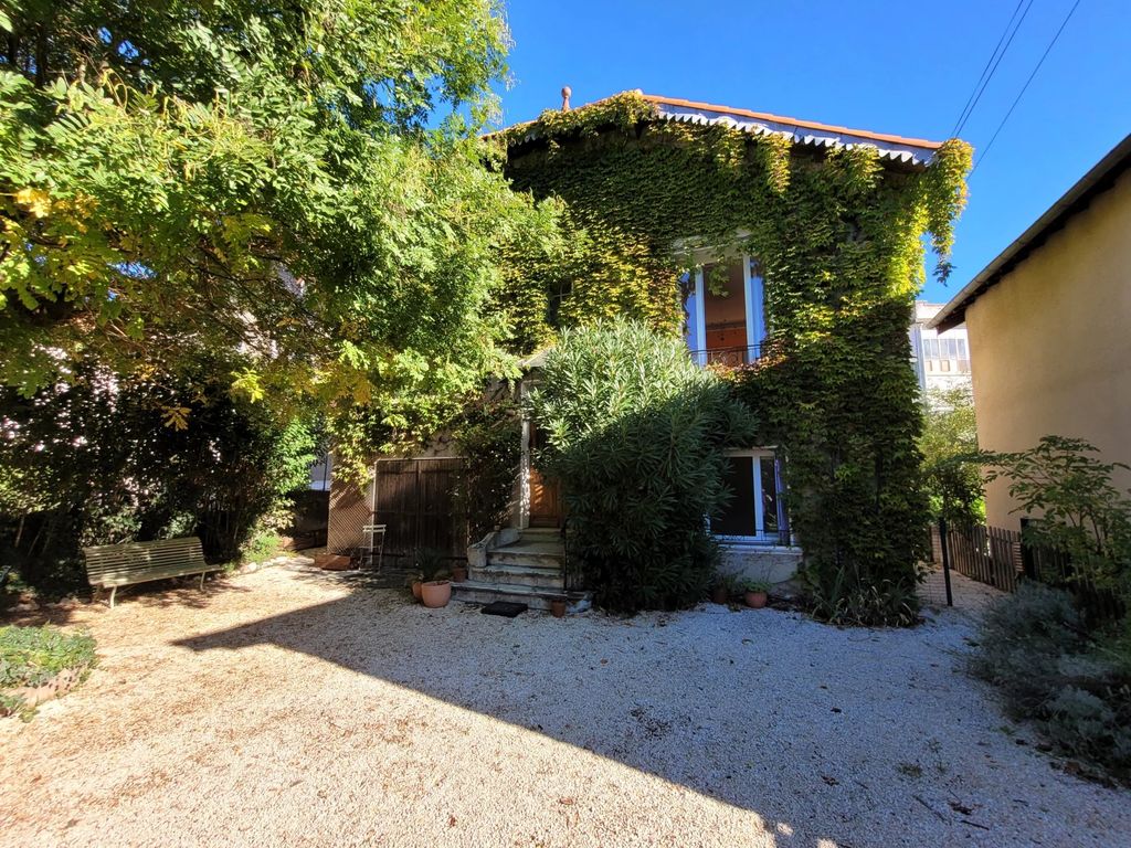 Achat maison à vendre 3 chambres 120 m² - Alès