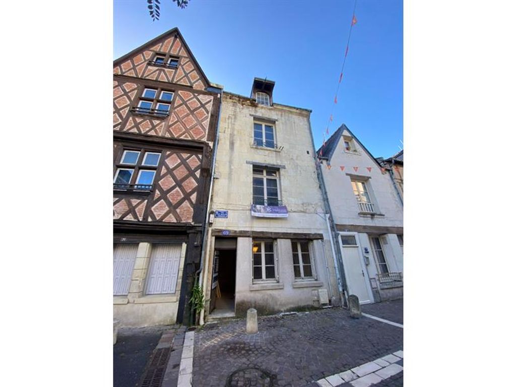 Achat maison à vendre 2 chambres 110 m² - Chinon