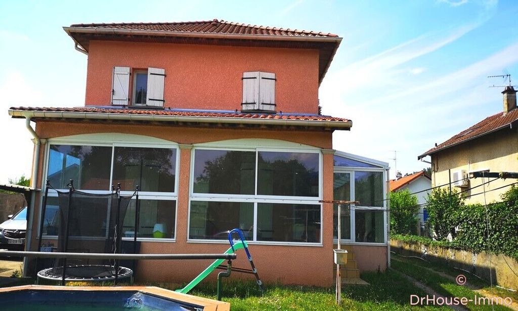 Achat maison à vendre 4 chambres 166 m² - Pont-de-Chéruy