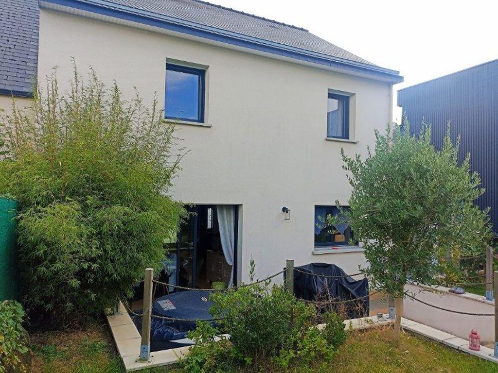 Achat maison à vendre 4 chambres 128 m² - Saint-Aubin-d'Aubigné