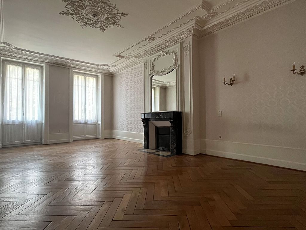 Achat maison à vendre 4 chambres 267 m² - Champagnole
