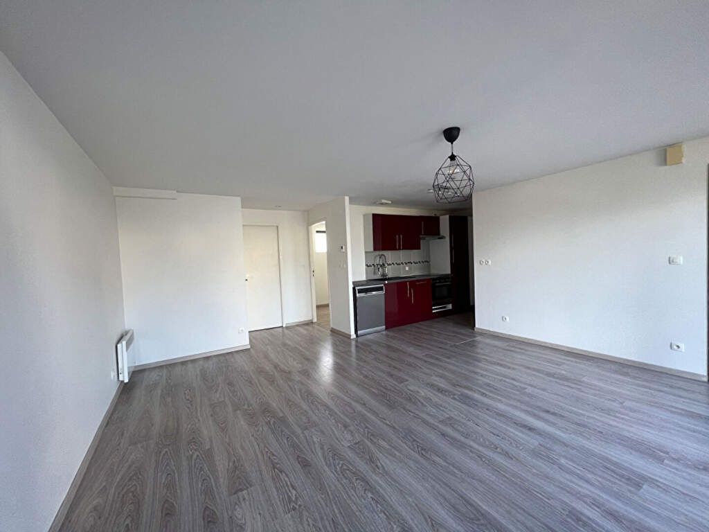 Achat appartement à vendre 2 pièces 46 m² - Saint-Étienne-de-Montluc