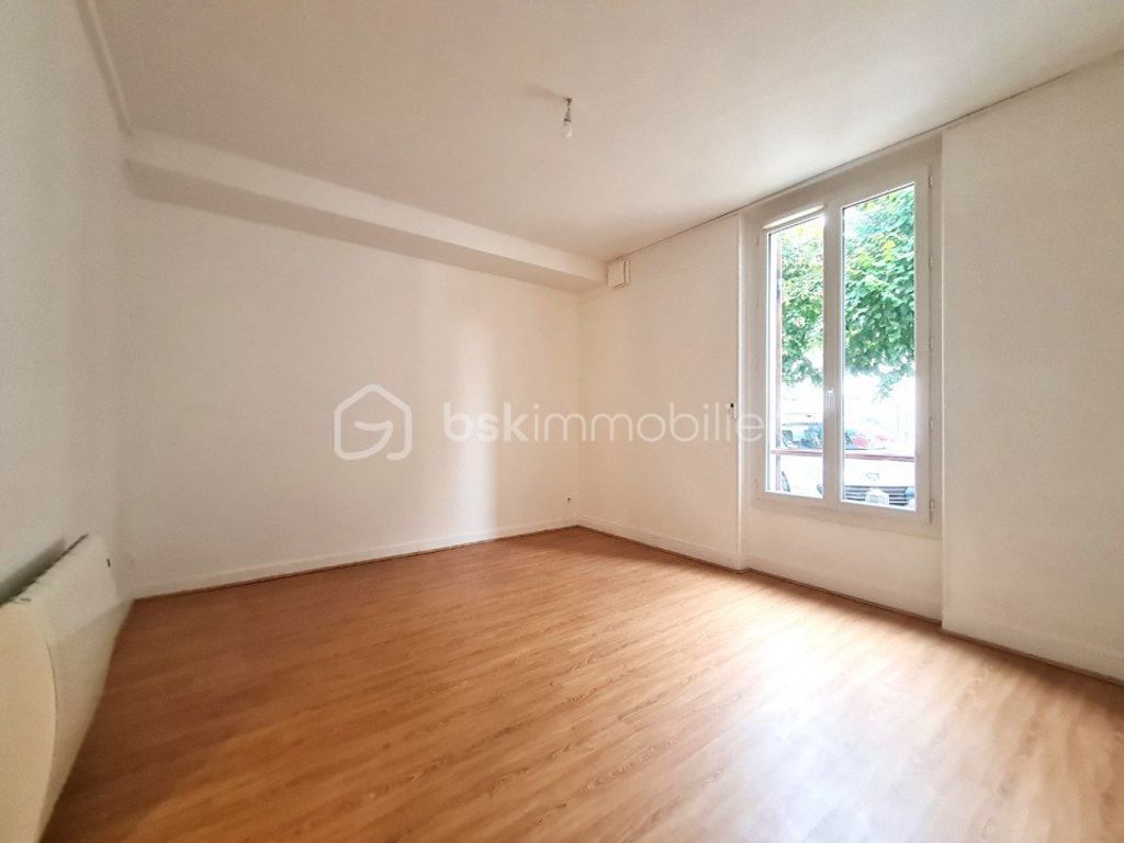 Achat triplex à vendre 1 pièce 30 m² - Guignes