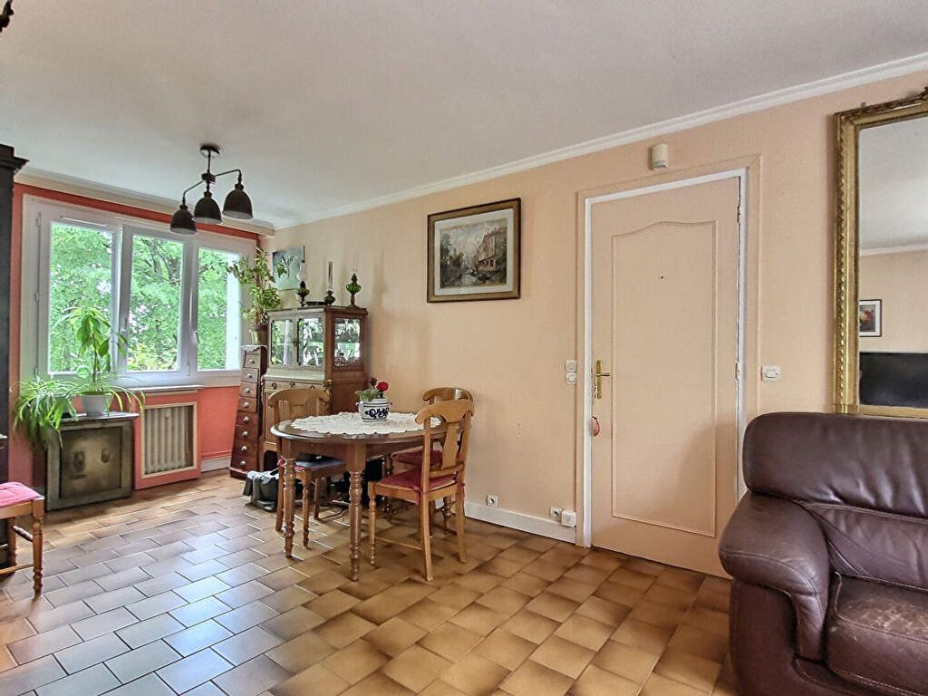 Achat appartement à vendre 5 pièces 80 m² - La Celle-Saint-Cloud