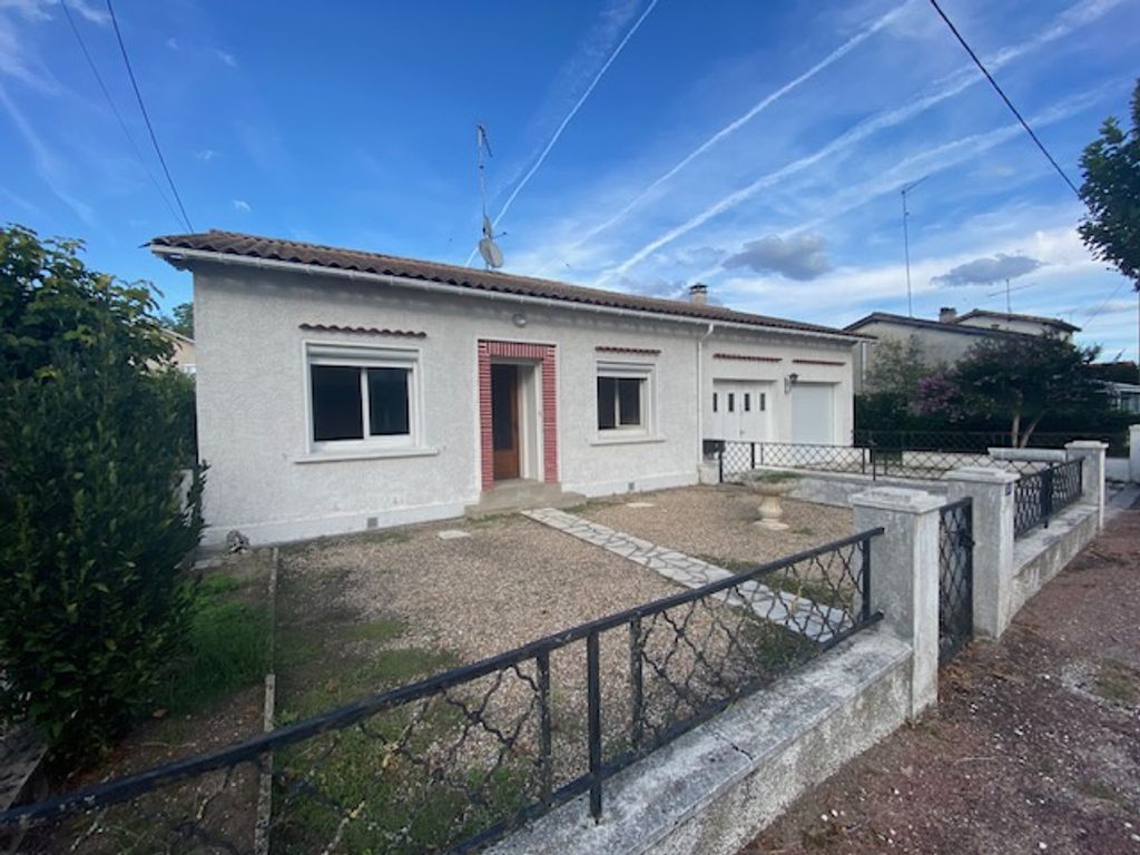 Achat maison à vendre 3 chambres 90 m² - Saint-Aigulin