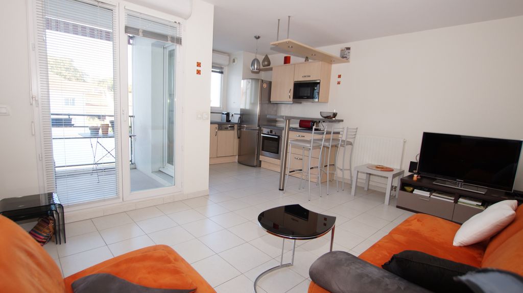 Achat appartement à vendre 2 pièces 60 m² - Bourgoin-Jallieu