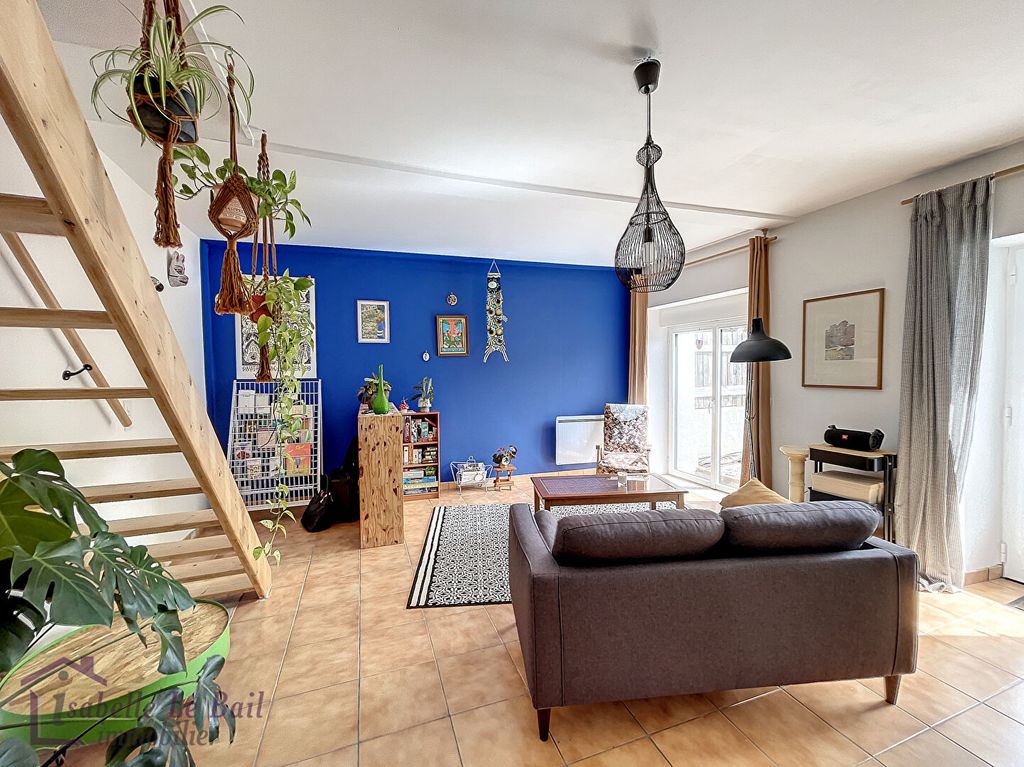 Achat maison à vendre 2 chambres 74 m² - Laillé