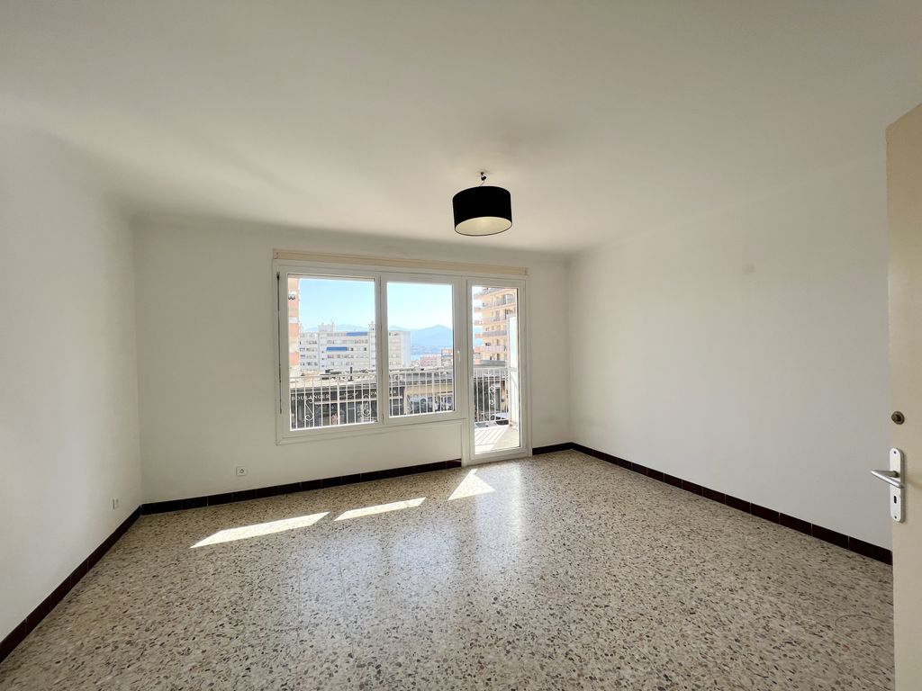 Achat appartement à vendre 4 pièces 89 m² - Ajaccio