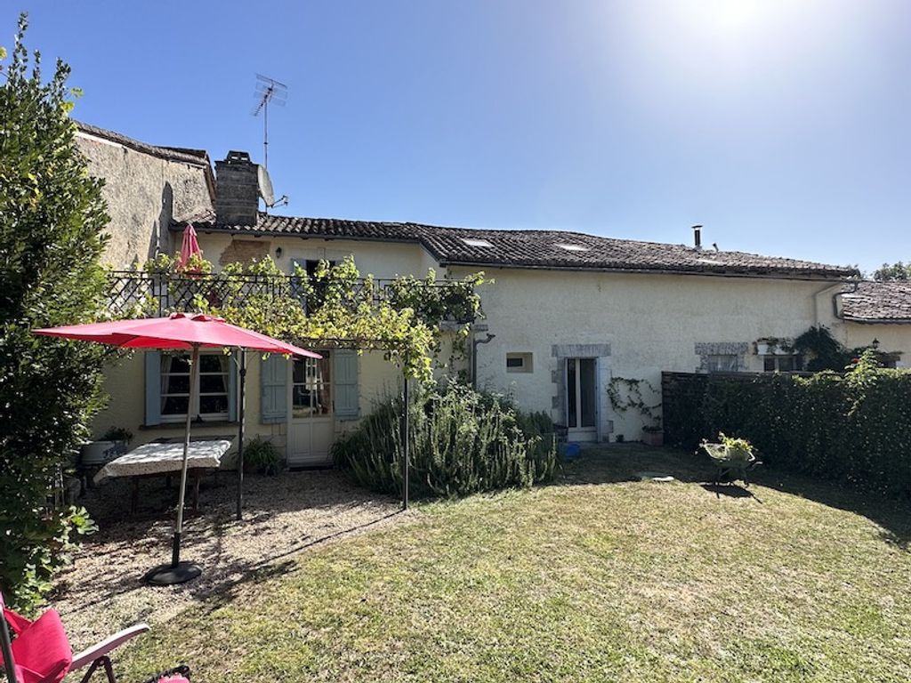 Achat maison à vendre 3 chambres 149 m² - Aubeterre-sur-Dronne