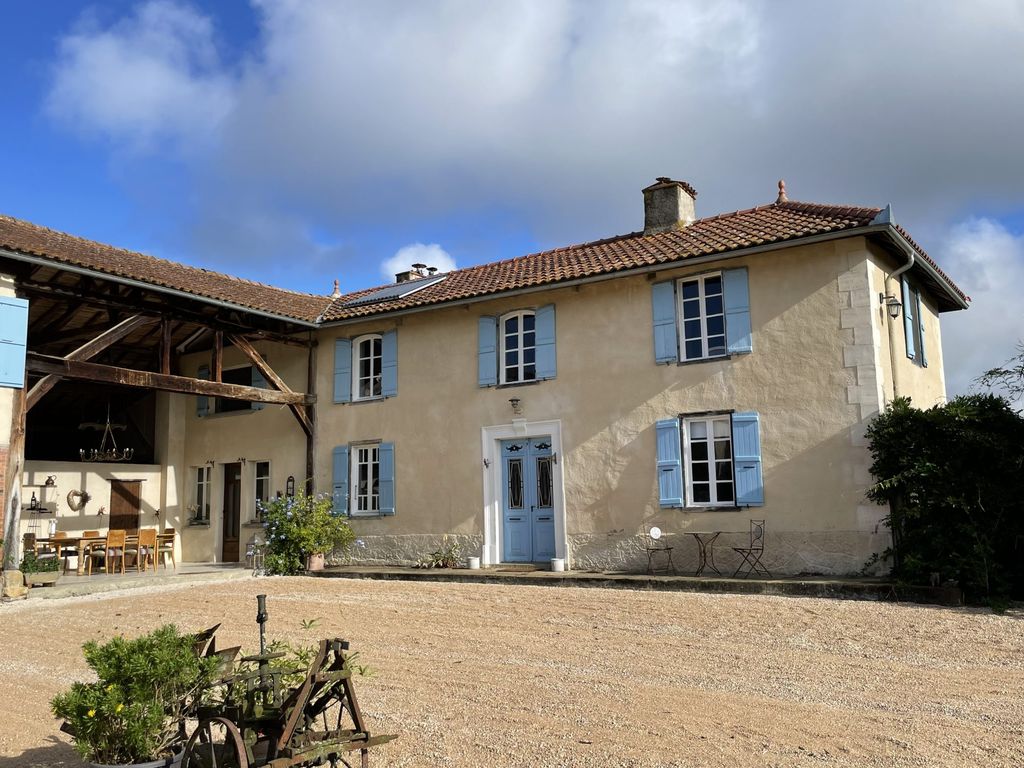Achat maison à vendre 3 chambres 205 m² - Mont-de-Marrast