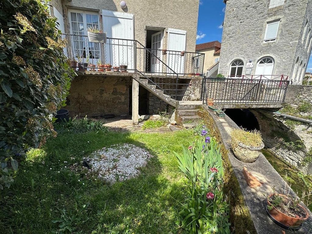 Achat maison à vendre 3 chambres 114 m² - Douelle