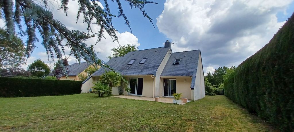 Achat maison à vendre 5 chambres 135 m² - Sautron