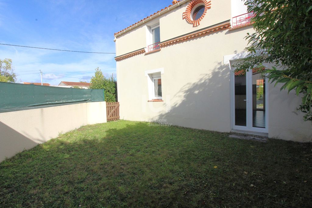 Achat maison à vendre 3 chambres 100 m² - Bouguenais