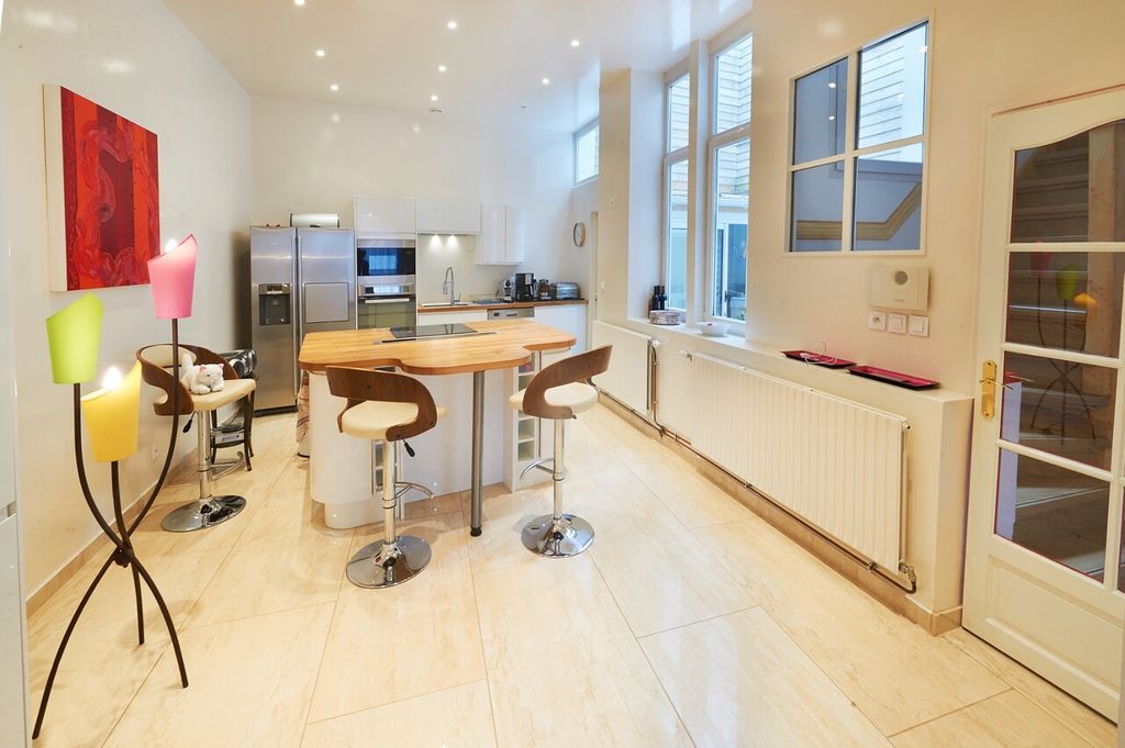 Achat maison à vendre 4 chambres 163 m² - Dunkerque