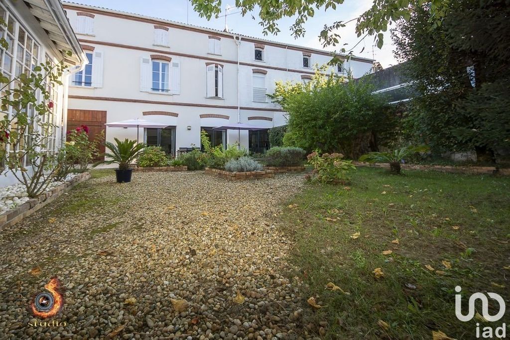 Achat maison à vendre 5 chambres 220 m² - Villeneuve-de-Marsan