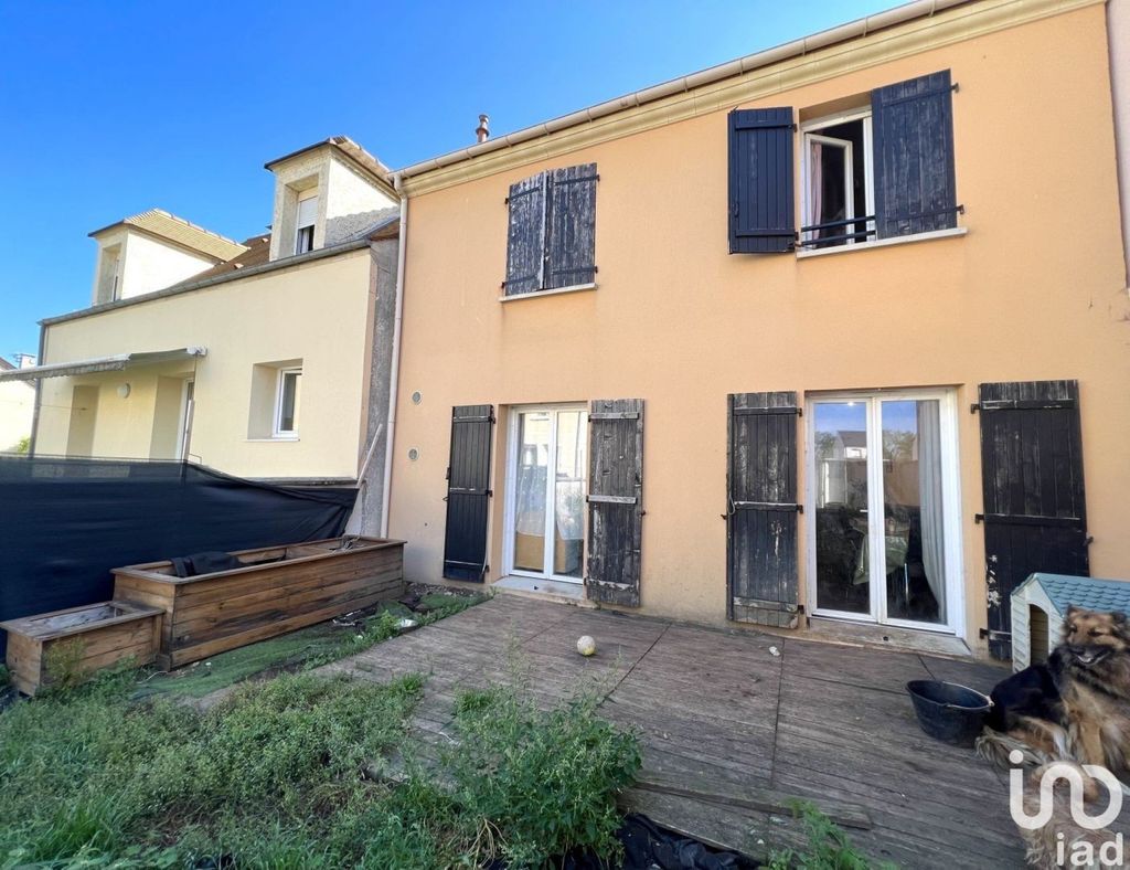 Achat maison à vendre 3 chambres 88 m² - Saint-Germain-lès-Arpajon