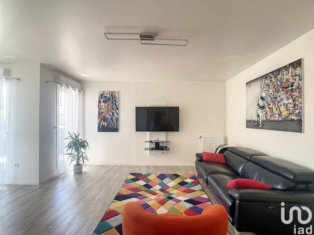 Achat appartement à vendre 3 pièces 79 m² - Saint-Ouen