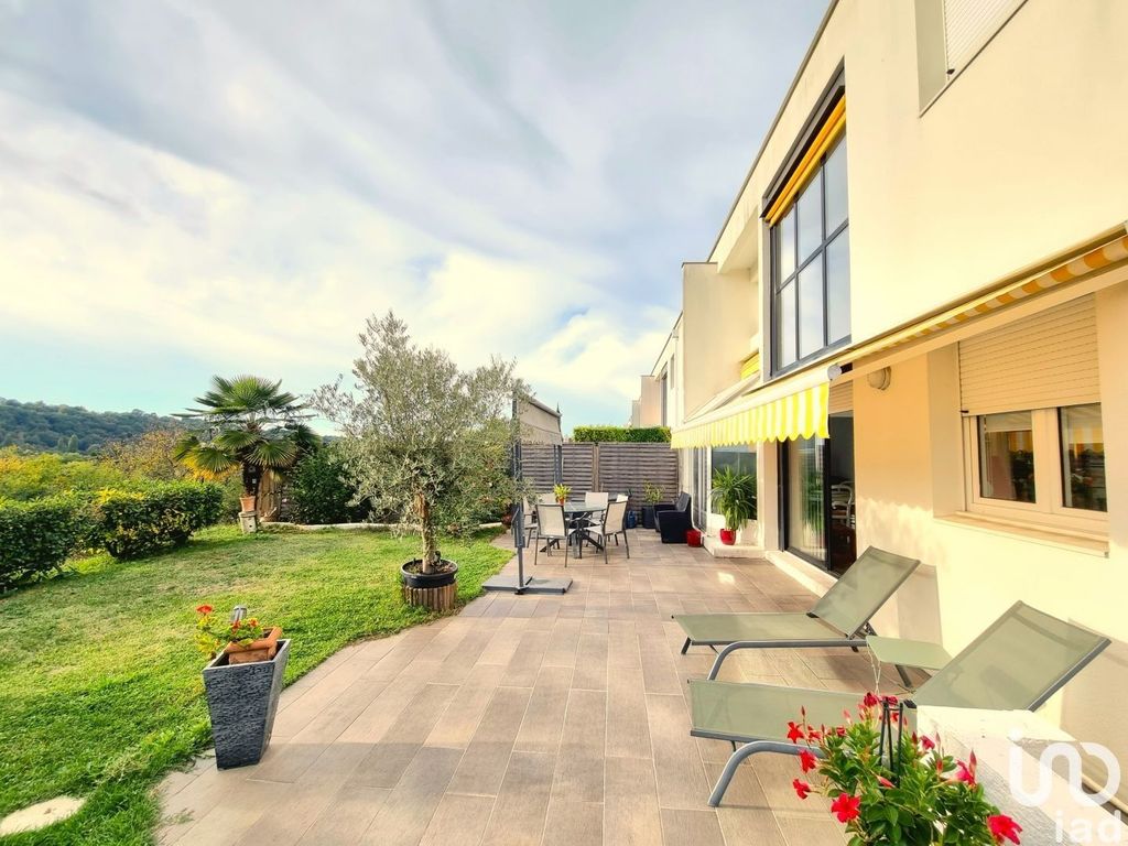 Achat maison à vendre 3 chambres 122 m² - Boulazac Isle Manoire