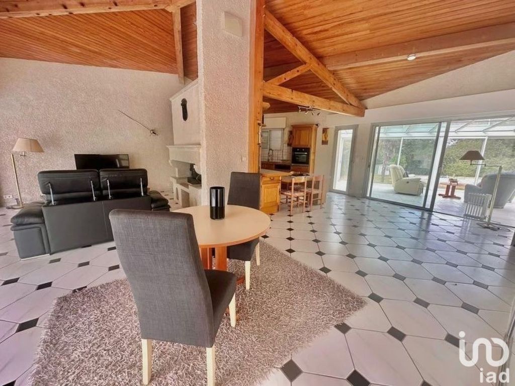 Achat maison à vendre 3 chambres 240 m² - Castelnau-d'Auzan-Labarrère
