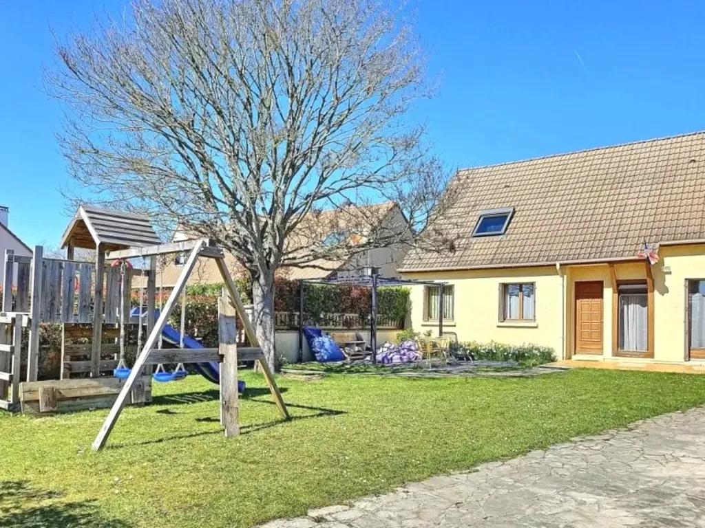 Achat maison à vendre 5 chambres 150 m² - Tournan-en-Brie