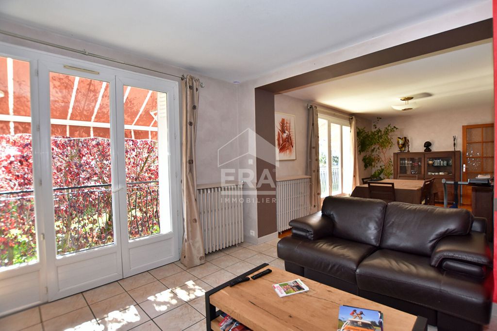 Achat maison à vendre 4 chambres 150 m² - Villerest