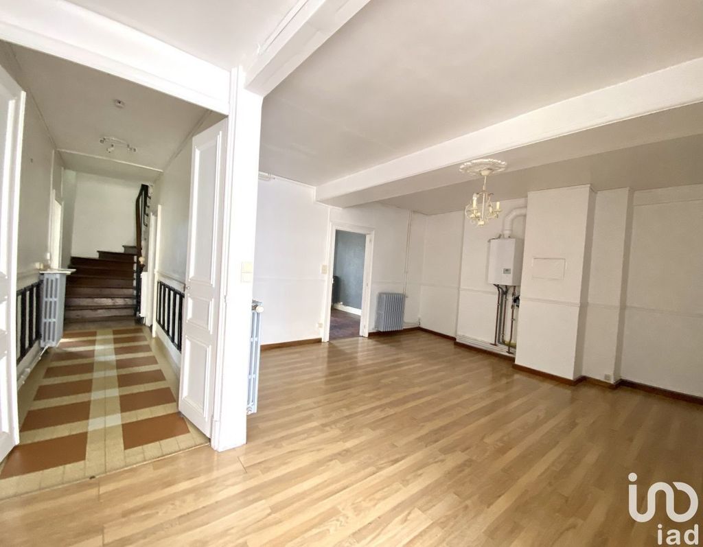 Achat maison à vendre 5 chambres 173 m² - Traînel