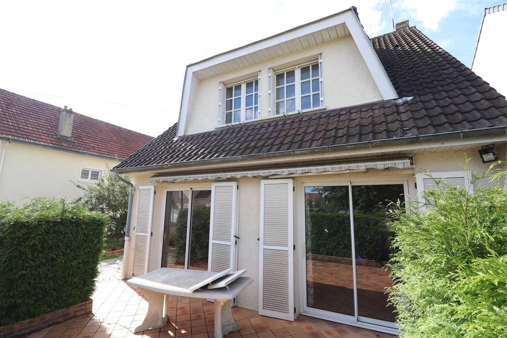 Achat maison à vendre 5 chambres 125 m² - Gretz-Armainvilliers