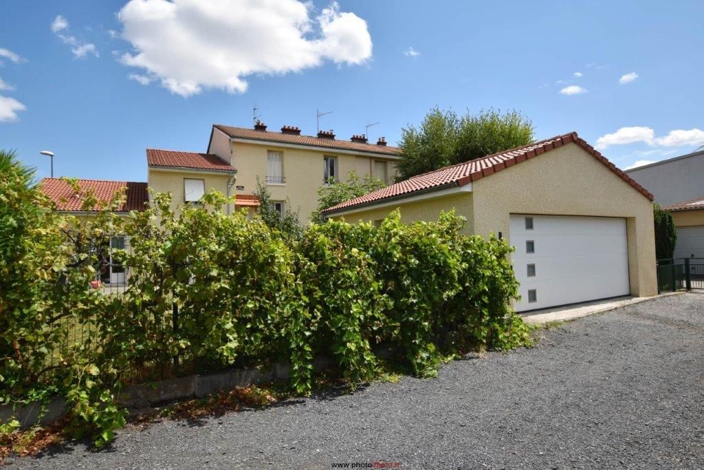 Achat maison à vendre 4 chambres 142 m² - Clermont-Ferrand