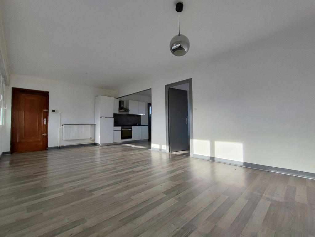 Achat appartement à vendre 2 pièces 53 m² - Feyzin