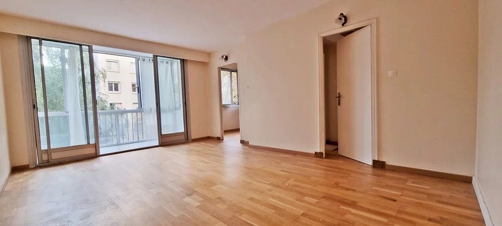 Achat appartement à vendre 3 pièces 63 m² - Saint-Cloud