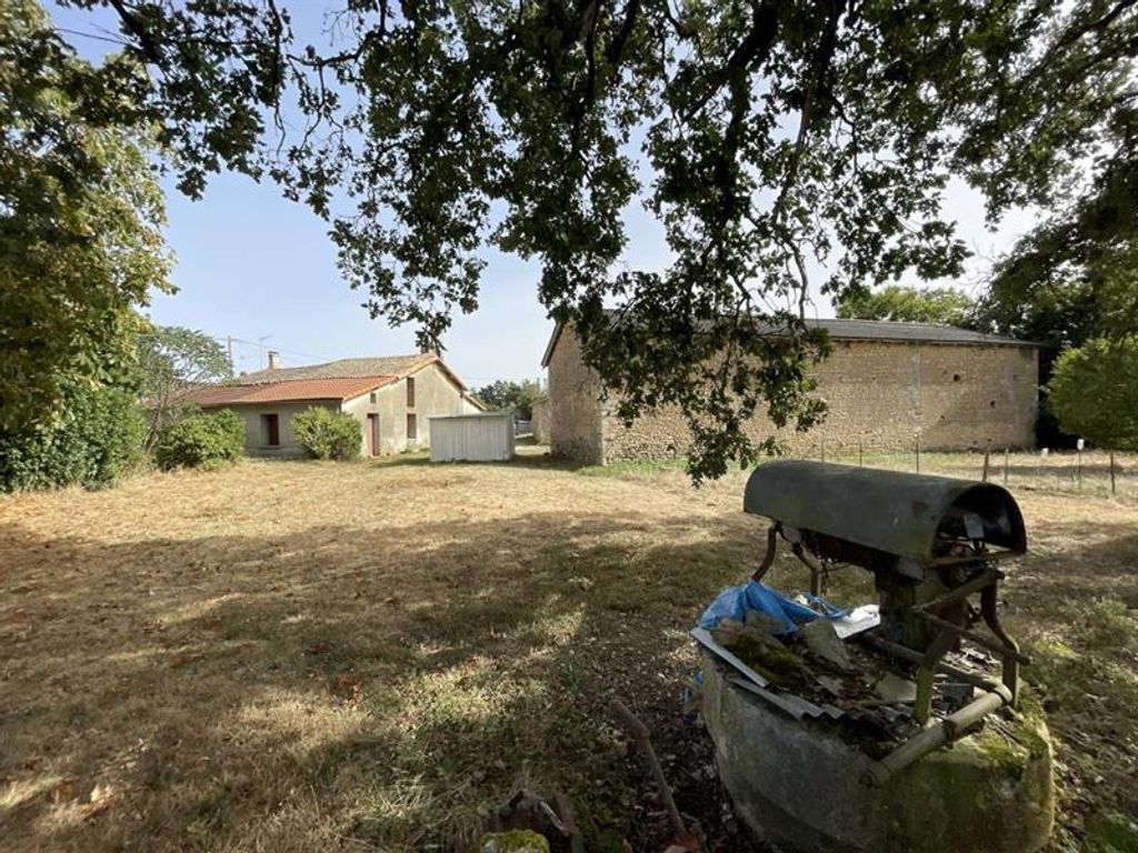 Achat maison à vendre 4 chambres 139 m² - Champagné-Saint-Hilaire