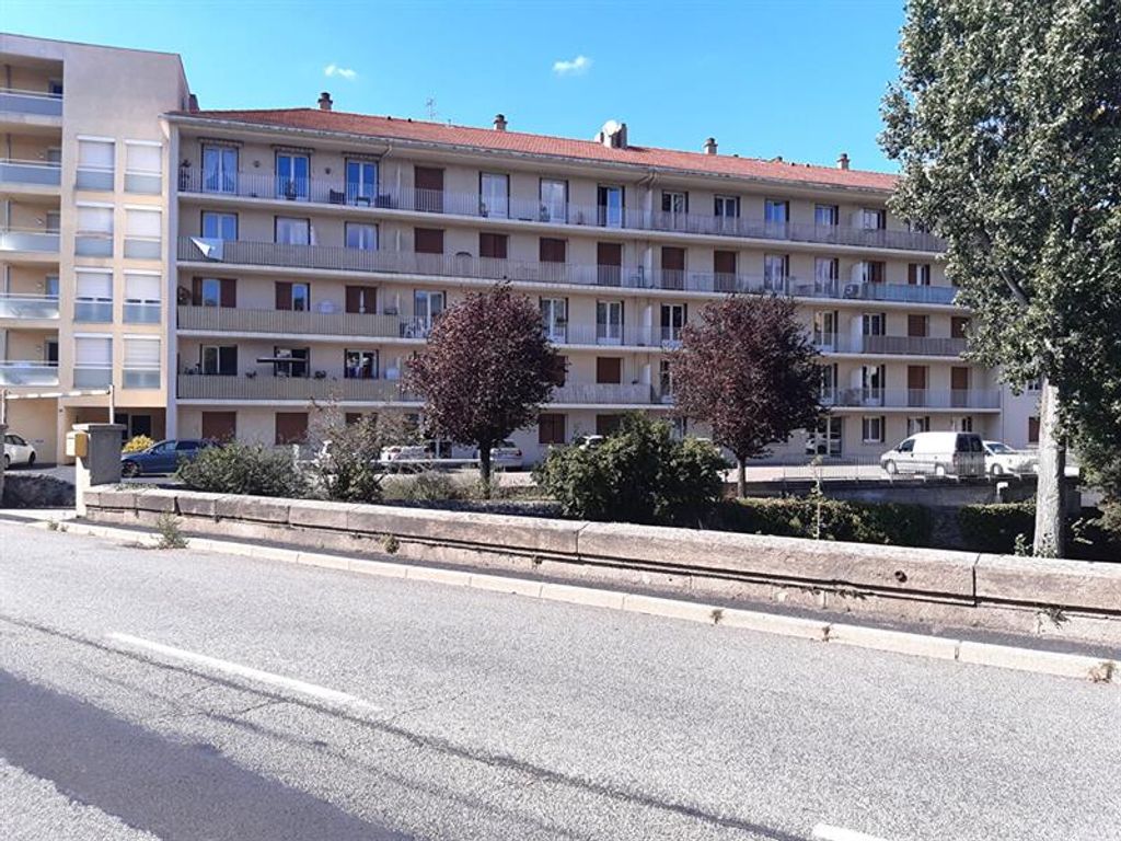 Achat appartement à vendre 4 pièces 82 m² - Le Puy-en-Velay