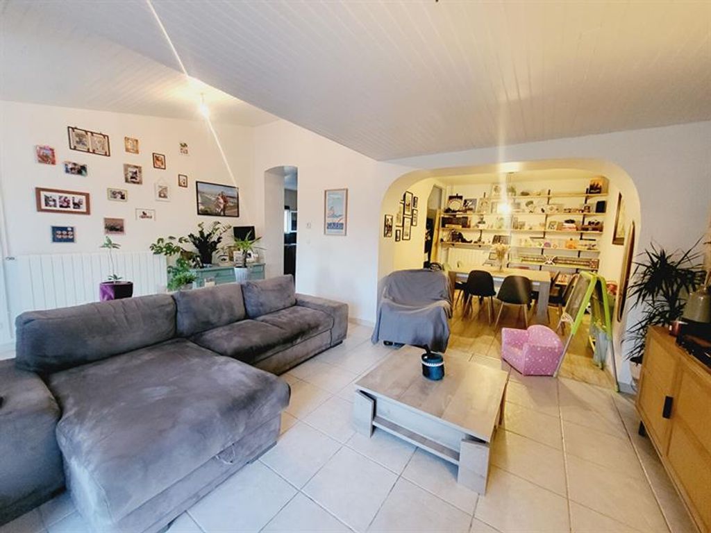 Achat maison à vendre 2 chambres 84 m² - Sainte-Jamme-sur-Sarthe