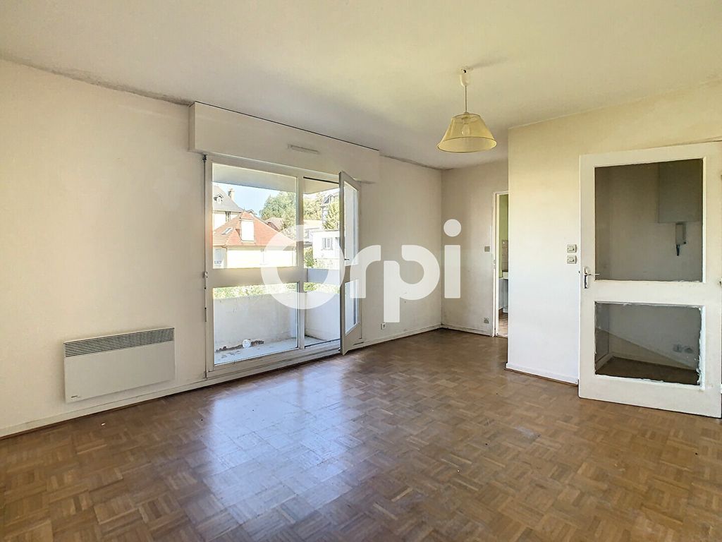 Achat studio à vendre 31 m² - Aurillac