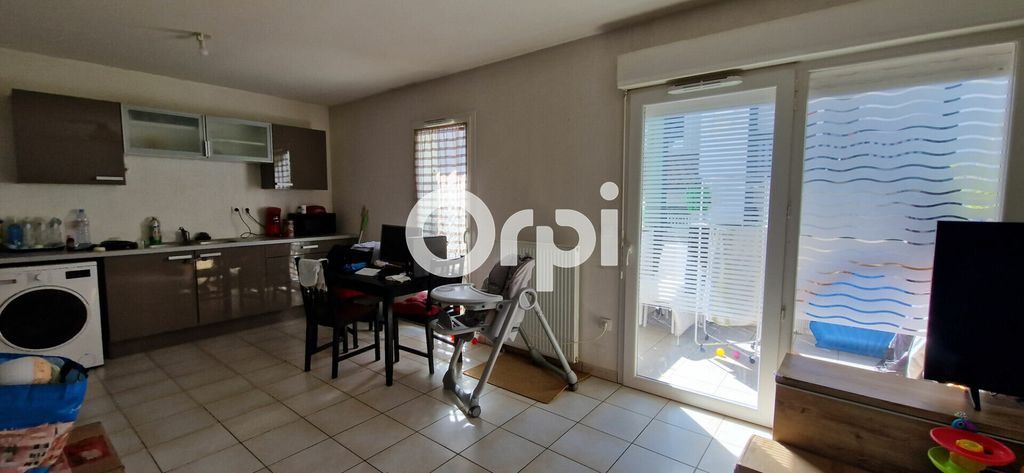 Achat appartement à vendre 3 pièces 60 m² - Saint-Pierre-d'Irube