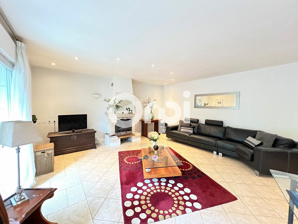 Achat maison à vendre 3 chambres 100 m² - Neuilly-sur-Marne
