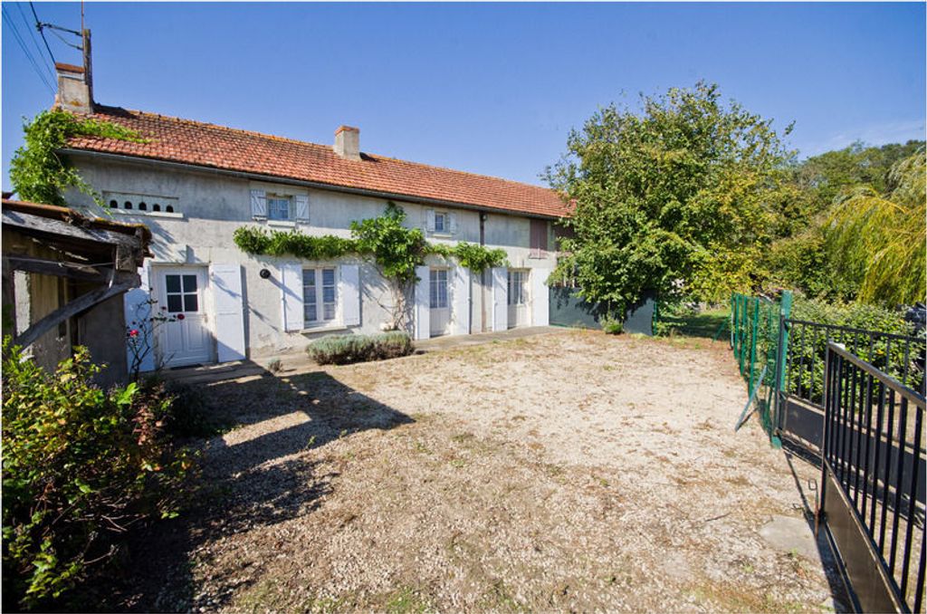 Achat maison à vendre 3 chambres 120 m² - Chouppes