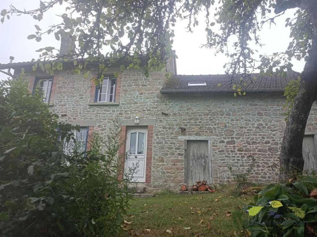 Achat maison à vendre 3 chambres 125 m² - Saint-Amand-Jartoudeix