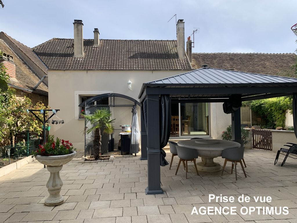 Achat maison à vendre 4 chambres 148 m² - Villeneuve-la-Guyard