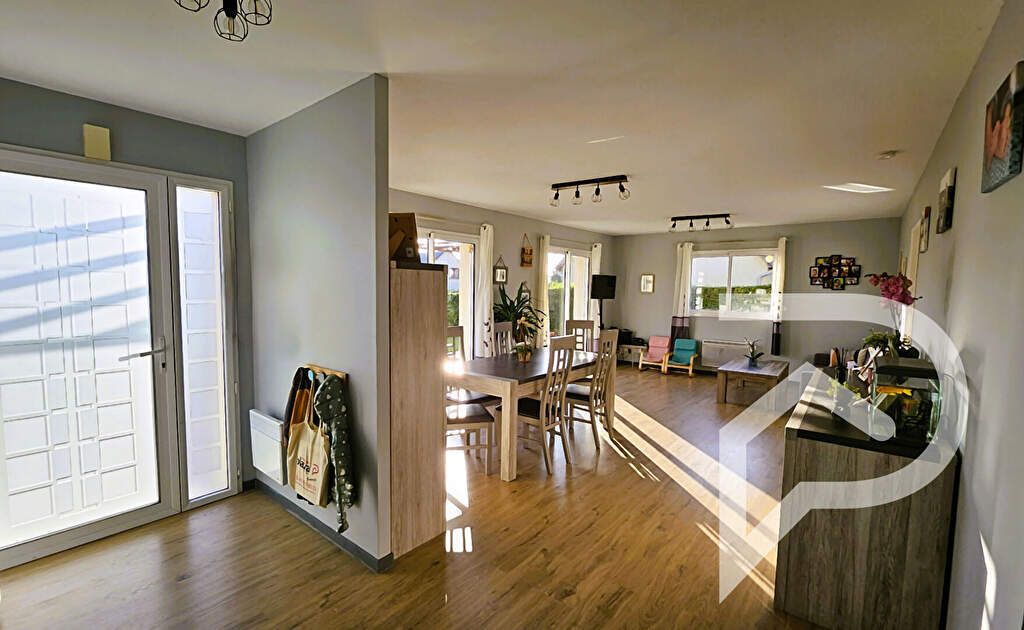 Achat maison à vendre 3 chambres 114 m² - Saint-Aubin-le-Cauf